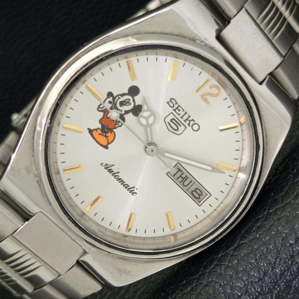 Б/У подлинные старинные автоматические мужские часы SEIKO 5 из Японии с серебряным циферблатом a433895-2 R119-a433895
Б/У подлинные старинные автоматические мужские часы SEIKO 5 из Японии с серебряным циферблатом a433895-2 R119-a433895