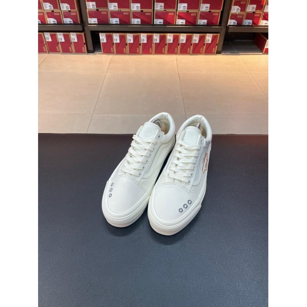 Vans Unisex Mte Old School кроссовки Mte Oldskool Desert Floral Vn000cy2fs8 Ivory/220
Vans Unisex Mte Old School кроссовки Mte Oldskool Desert Floral Vn000cy2fs8 Ivory/220