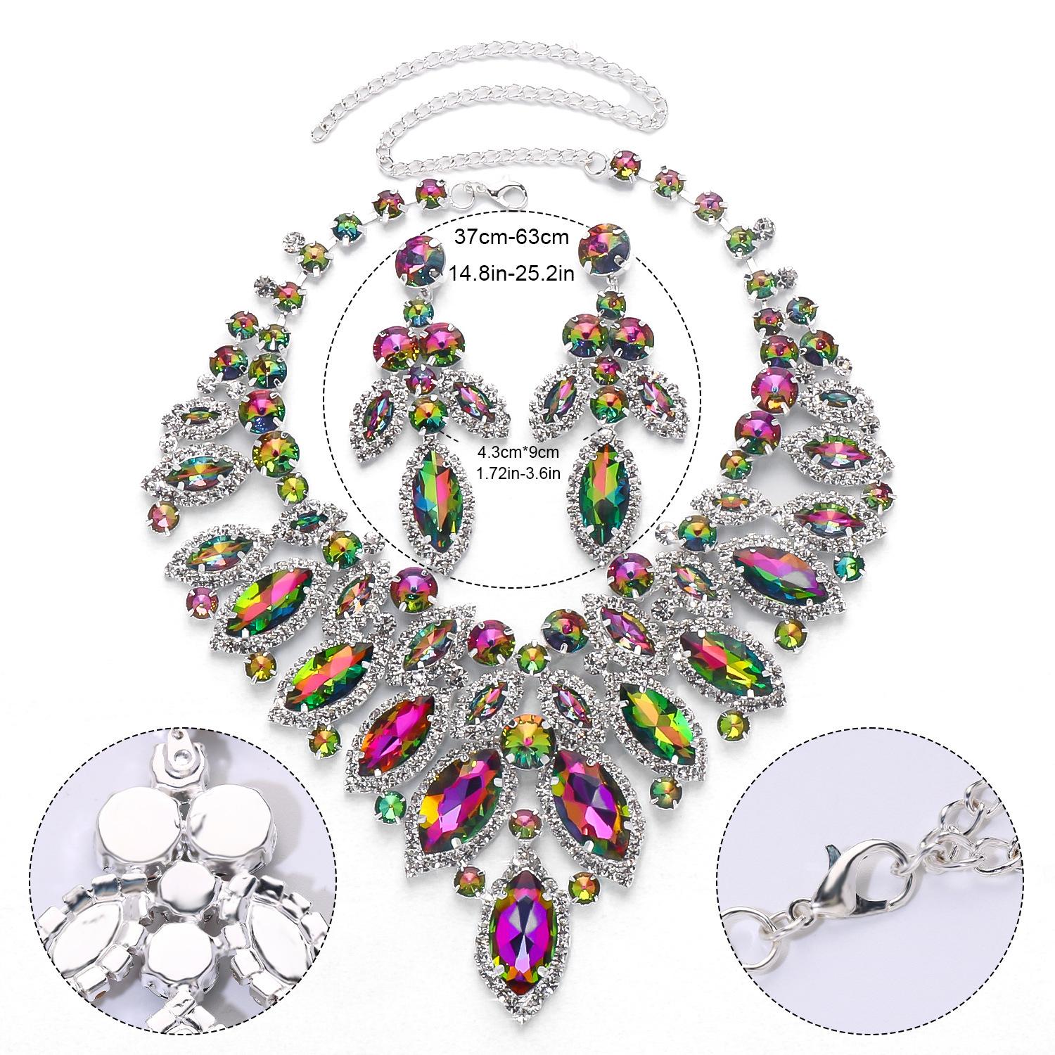 European and American Luxury Leaf Necklace Set, Retro Exaggerated Rhinestone Earrings, High-end Necklace Jewelry Set
European and American Luxury Leaf Necklace Set, Retro Exaggerated Rhinestone Earrings, High-end Necklace Jewelry Set