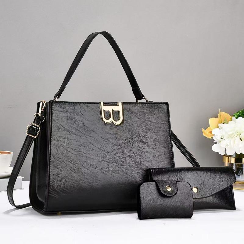 New high-value mother and child bag three-piece set, high-end sense versatile large-capacity handbag, tote bag for mother length 29 width 11 height 22
New high-value mother and child bag three-piece set, high-end sense versatile large-capacity handbag, tote bag for mother length 29 width 11 height 22