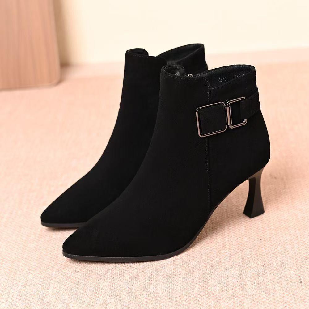 Women s lightweight comfortable cold warm padded snow boots non-slip wear outdoor leisure sports high-heeled cotton boots 40
Women s lightweight comfortable cold warm padded snow boots non-slip wear outdoor leisure sports high-heeled cotton boots 40