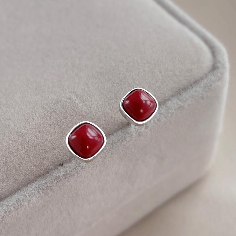 Buyee 925 Sterling Silver Small Stud Earring Natural Red Agate Stone Earring for Women Girl Fashion Bead Fine Jewelry Earring
Buyee 925 Sterling Silver Small Stud Earring Natural Red Agate Stone Earring for Women Girl Fashion Bead Fine Jewelry Earring