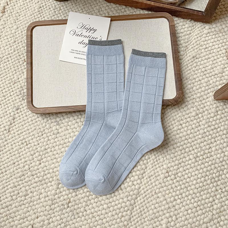 Autumn/Winter Women s Korean Style 3D Plaid Color Block Mid-Calf Cotton Socks with Shark Pants – Suitable for Outdoor Wear. One Size синий
Autumn/Winter Women s Korean Style 3D Plaid Color Block Mid-Calf Cotton Socks with Shark Pants – Suitable for Outdoor Wear. One Size синий