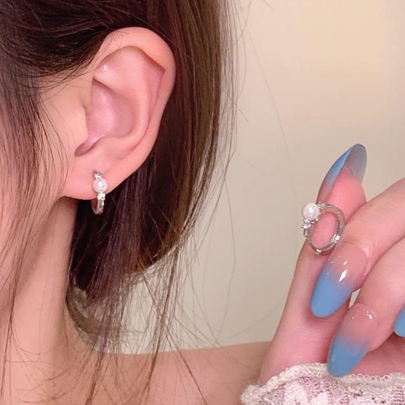 Серьги-кольца с жемчугом в французском стиле 2024 - Роскошные серьги-пусеты премиум-класса для женщин
Серьги-кольца с жемчугом в французском стиле 2024 - Роскошные серьги-пусеты премиум-класса для женщин