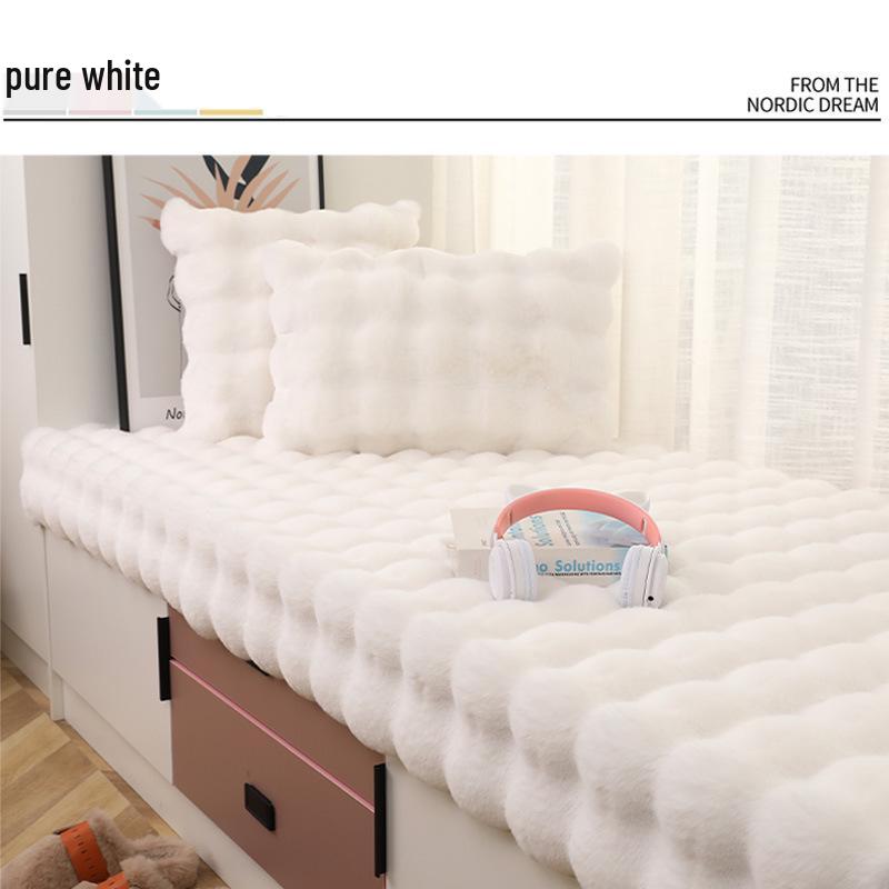 Cross-Border Rabbit Fur Plush Thickened Tatami Seat Cushion for Bedroom Bay Window or Balcony, Cream Style, 2026. 40x60cm
Cross-Border Rabbit Fur Plush Thickened Tatami Seat Cushion for Bedroom Bay Window or Balcony, Cream Style, 2026. 40x60cm
