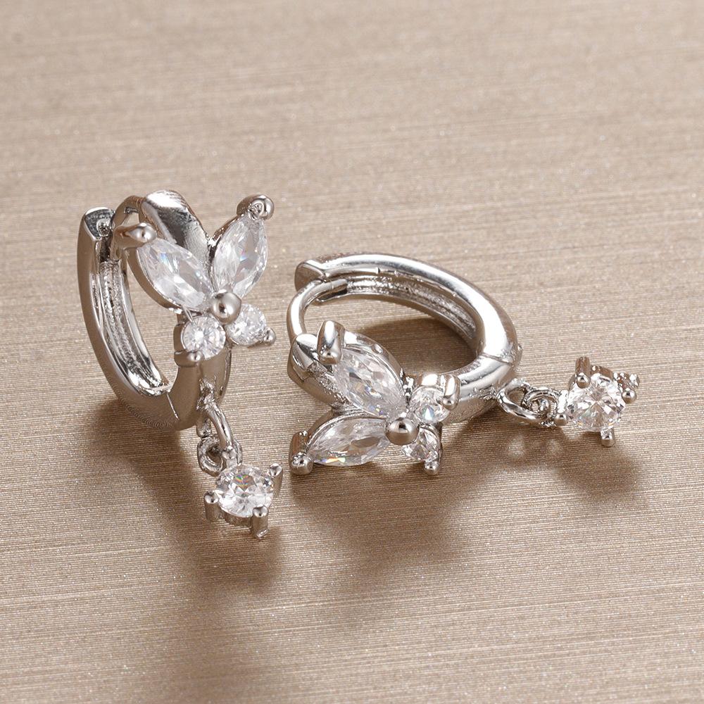 Micro Set Zircon Butterfly Earrings Circle Ear Cuffs Fashion Versatile Ear Decor
Micro Set Zircon Butterfly Earrings Circle Ear Cuffs Fashion Versatile Ear Decor