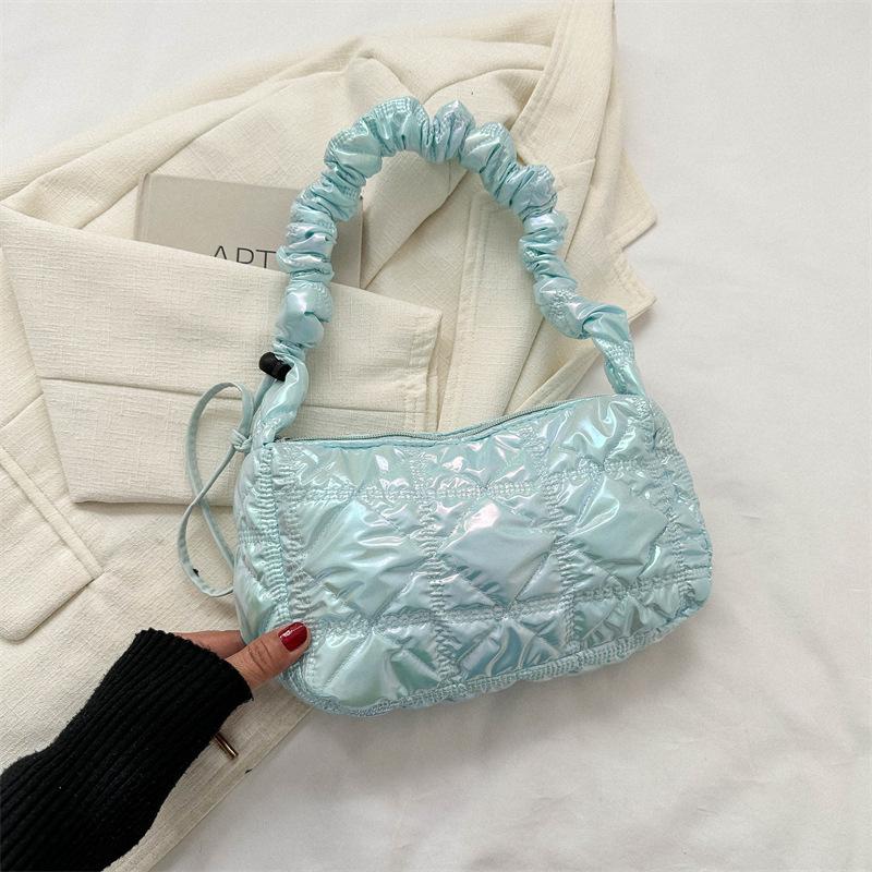 Fashion small fresh girls pleated shoulder bag women s autumn and winter new Korean version messenger bag women s bag синий
Fashion small fresh girls pleated shoulder bag women s autumn and winter new Korean version messenger bag women s bag синий