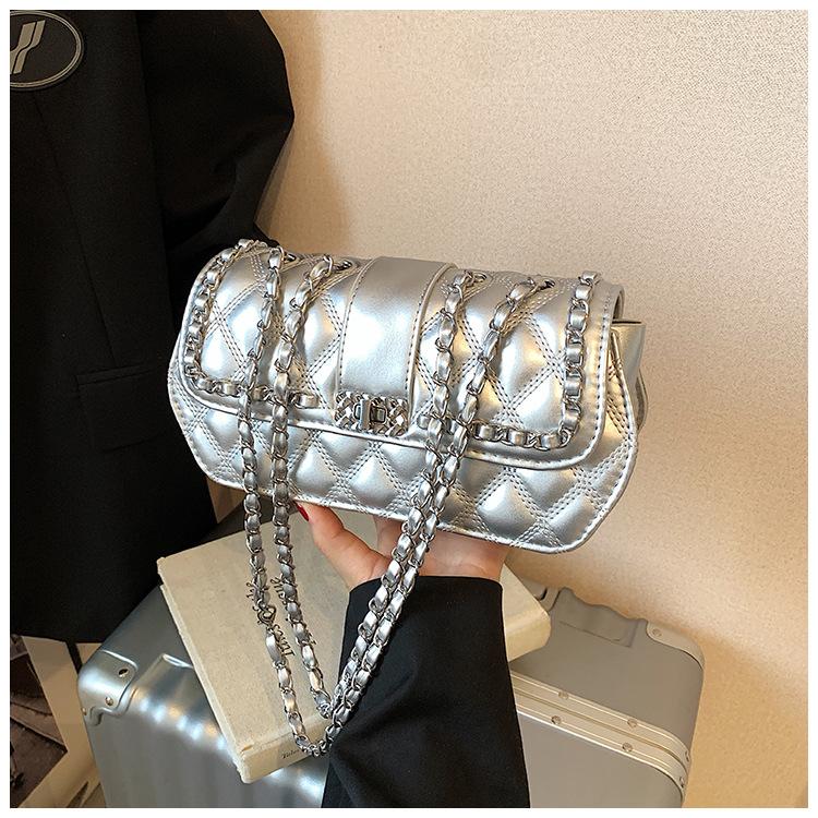 Rhombus chain bag women s 2025 new fashion versatile shoulder messenger bag feeling small square bag чорний
Rhombus chain bag women s 2025 new fashion versatile shoulder messenger bag feeling small square bag чорний