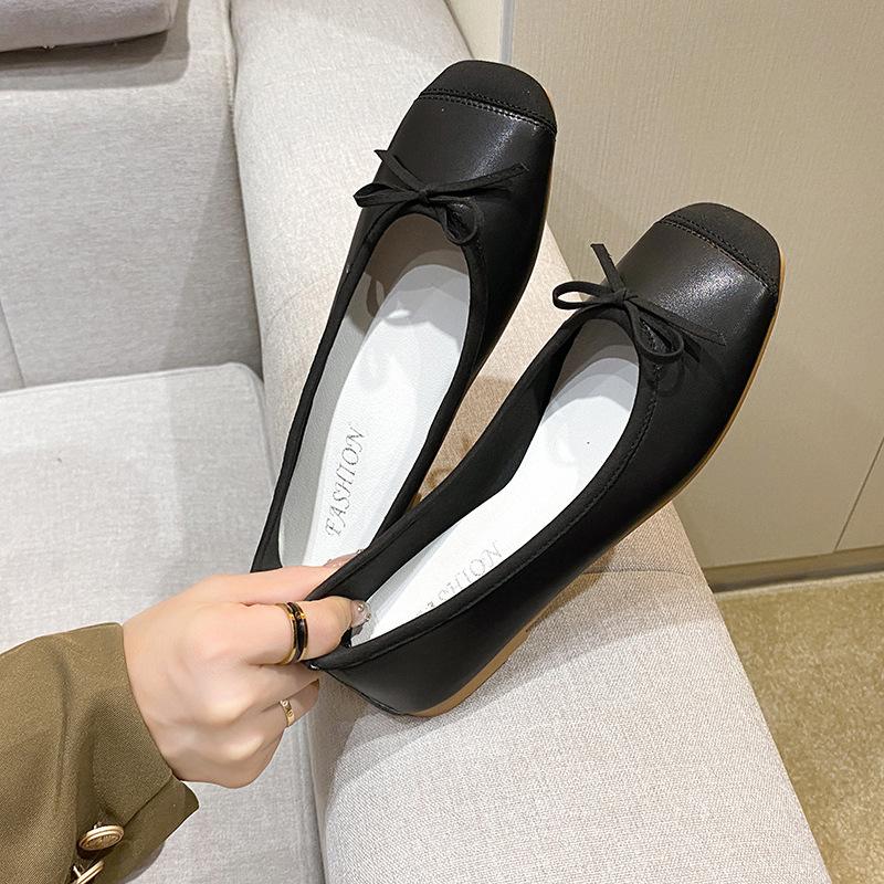 Xiaoxiangfeng bow ballet silver flat single shoes women s 2024 spring new light mouth one pedal grandma shoes 40 чёрный
Xiaoxiangfeng bow ballet silver flat single shoes women s 2024 spring new light mouth one pedal grandma shoes 40 чёрный