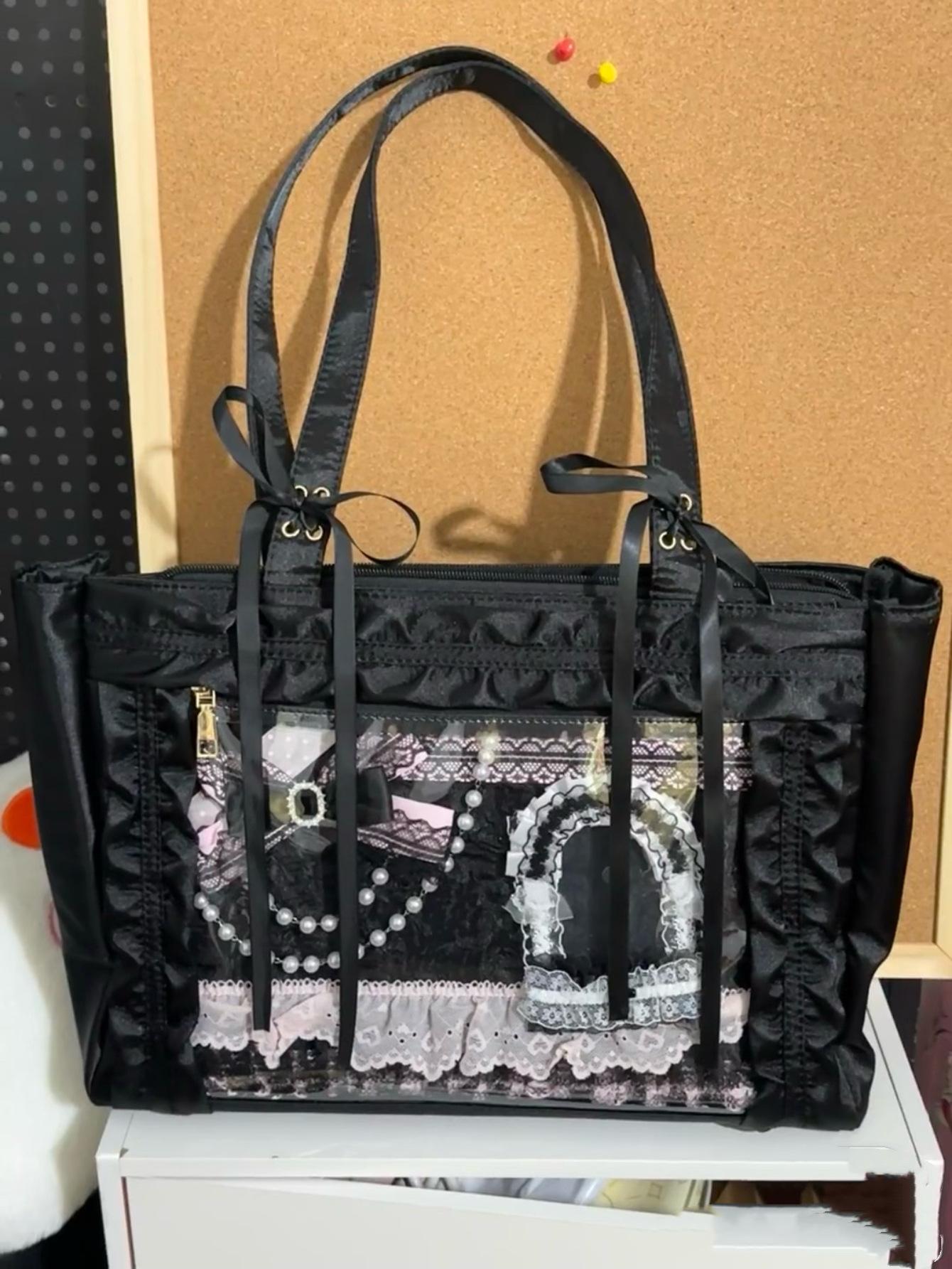Japanese Sweet Cute Satin Bow Tie Shoulder Bag Women Transparent Badge Anime Ita Bag Ladies Large Capacity Square Handbag 2025 34x29x10cm чёрный
Japanese Sweet Cute Satin Bow Tie Shoulder Bag Women Transparent Badge Anime Ita Bag Ladies Large Capacity Square Handbag 2025 34x29x10cm чёрный