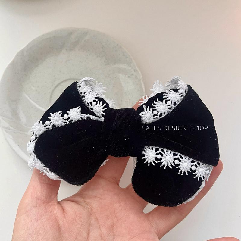 French Court Velvet Lace Bow Hair Clip - Luxurious & Versatile Women s Accessory
French Court Velvet Lace Bow Hair Clip - Luxurious & Versatile Women s Accessory