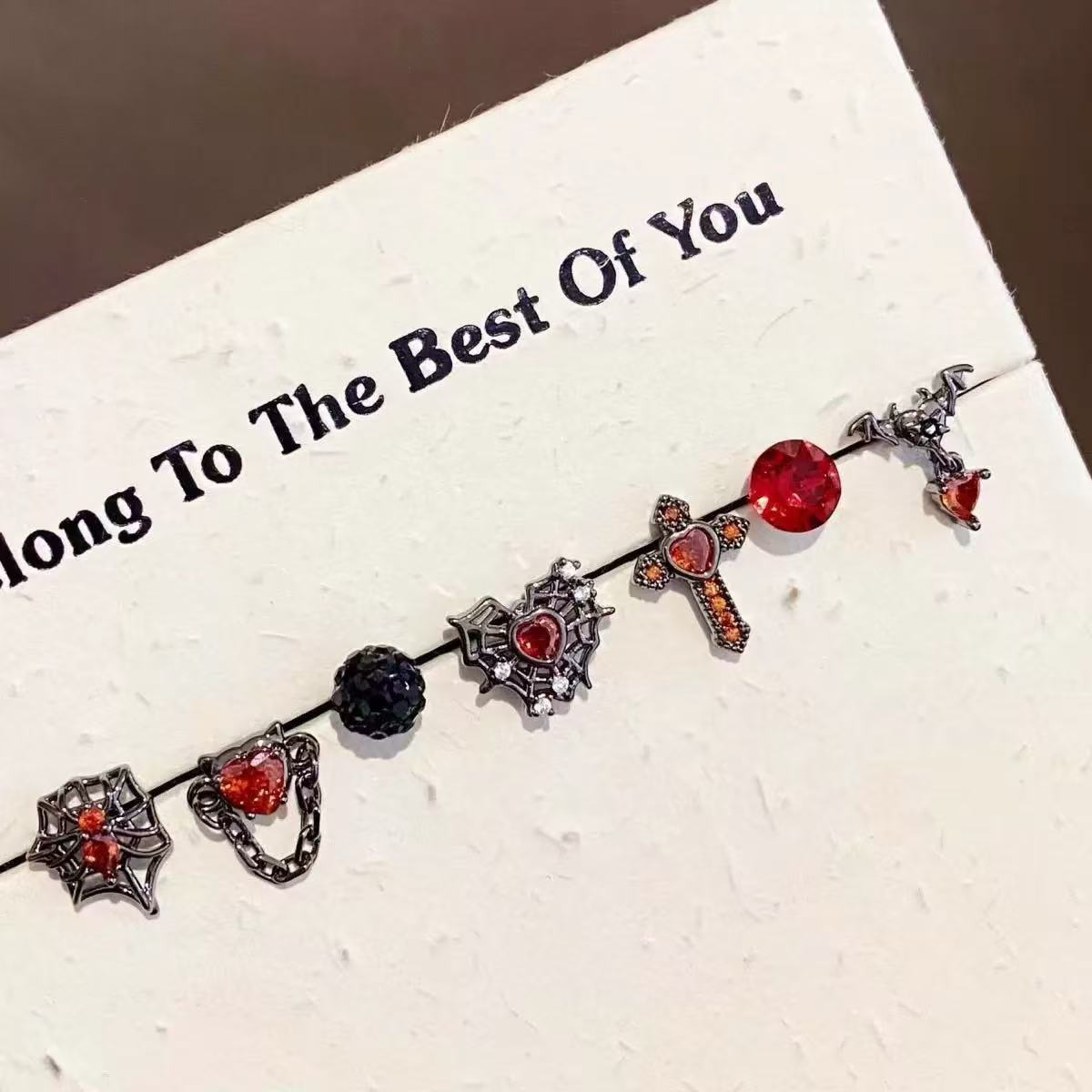 Dark Spider Stud Earrings Set Women s Light Luxury Niche Premium Sense Ear Bone Nails Cross Love Small Wings Earrings
Dark Spider Stud Earrings Set Women s Light Luxury Niche Premium Sense Ear Bone Nails Cross Love Small Wings Earrings