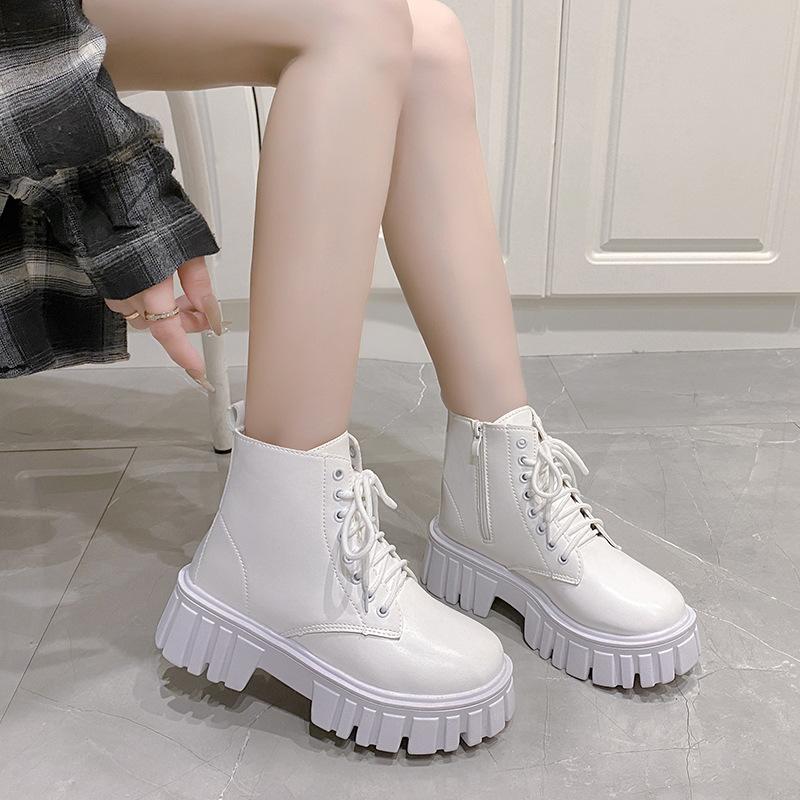 Casual versatile single boots 2024 new large size autumn round head front strap thick heel solid color women s Martin boots 35 білий
Casual versatile single boots 2024 new large size autumn round head front strap thick heel solid color women s Martin boots 35 білий