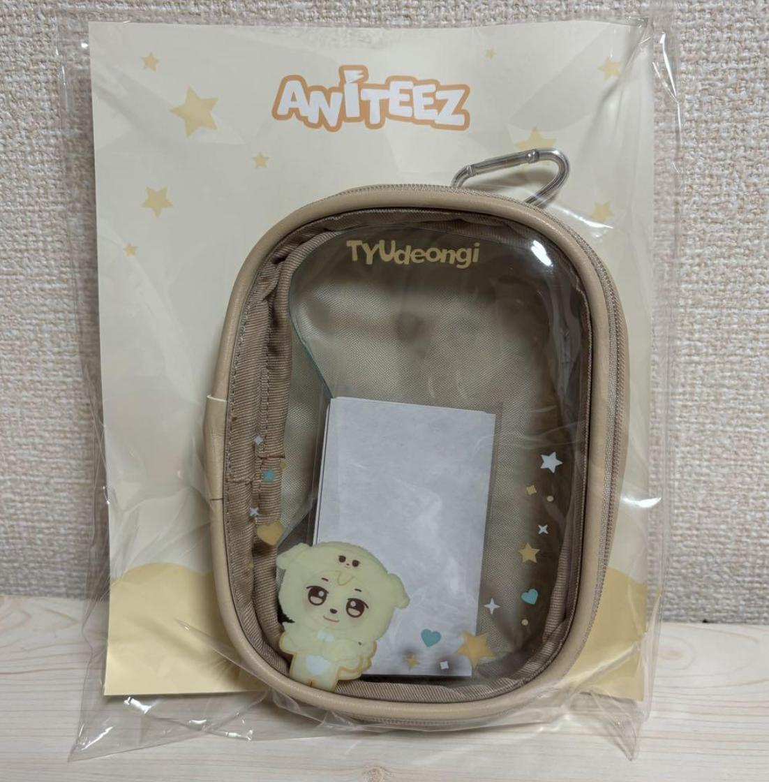 Офіційний ПВХ-чохол ATEEZ YUNHO ANITEEZ POP-UP з фотокарткою, TYUdeongi Limited, Японія, новий
Офіційний ПВХ-чохол ATEEZ YUNHO ANITEEZ POP-UP з фотокарткою, TYUdeongi Limited, Японія, новий
