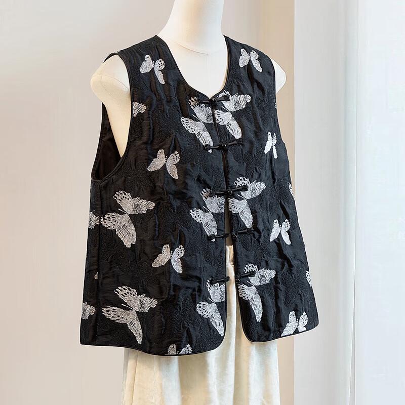 Новый жилет с вышивкой бабочек в китайском стиле для женщин One Size
Новый жилет с вышивкой бабочек в китайском стиле для женщин One Size