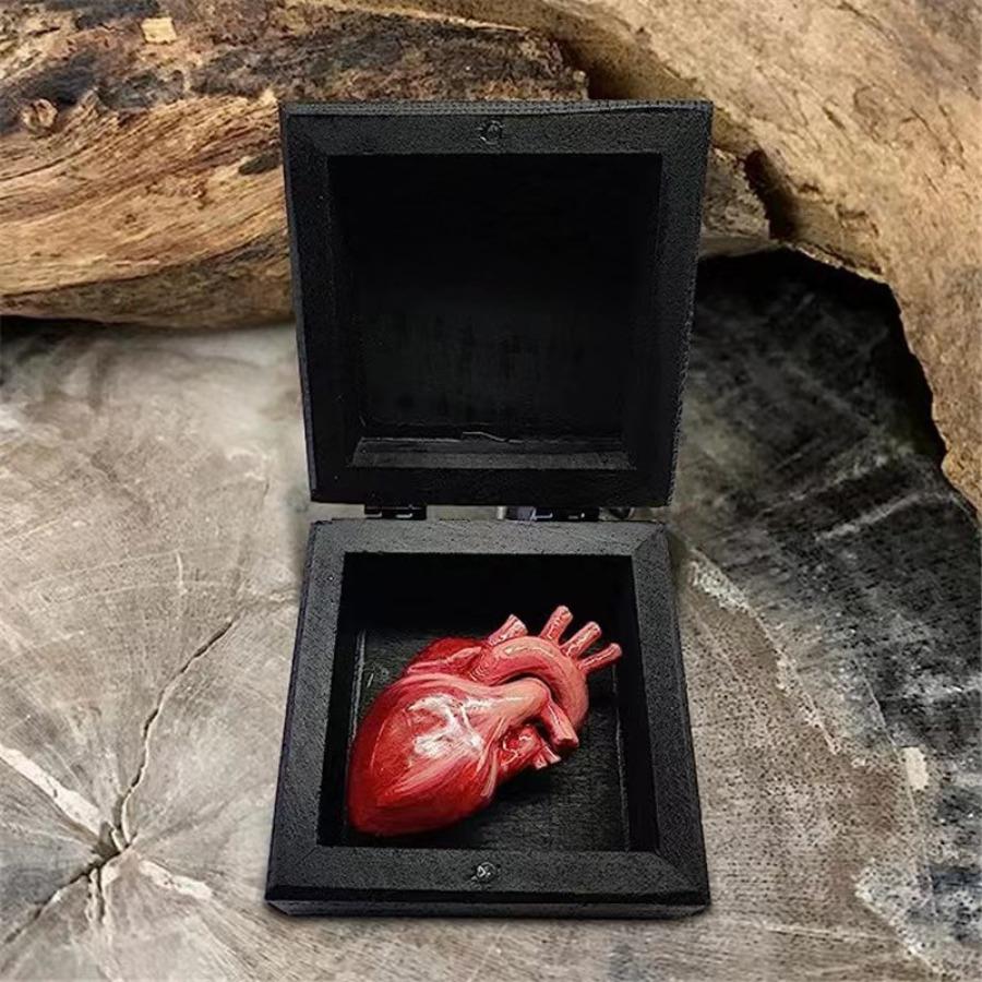 Heart Organ Gift Box Halloween Wooden Storage Box Decoration Bar Desktop Dustproof Ornament Party Bloody Prank Holiday Gift чёрный
Heart Organ Gift Box Halloween Wooden Storage Box Decoration Bar Desktop Dustproof Ornament Party Bloody Prank Holiday Gift чёрный