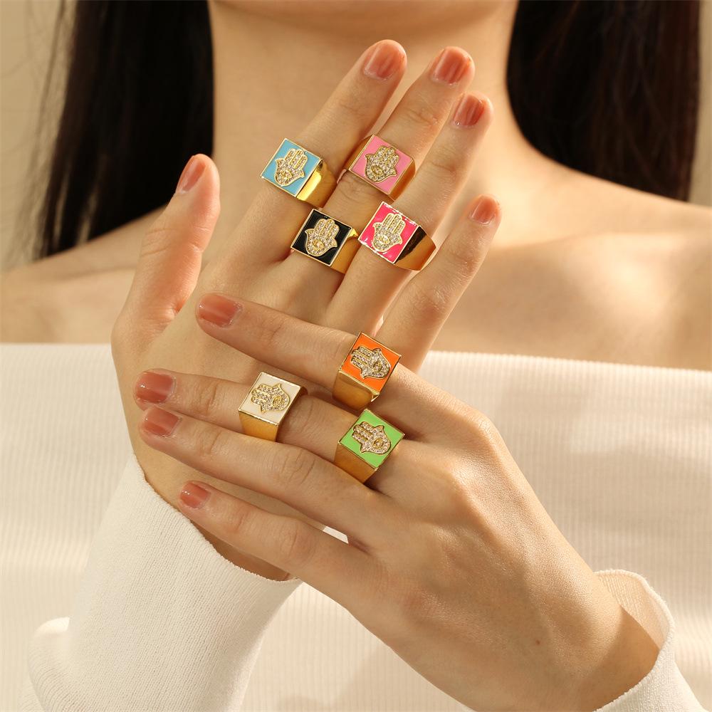 European-American Popular Palm Inlaid Diamond Ring: Women s 18K Gold-Plated Wide Band with Drip Oil Finish Adjustable
European-American Popular Palm Inlaid Diamond Ring: Women s 18K Gold-Plated Wide Band with Drip Oil Finish Adjustable