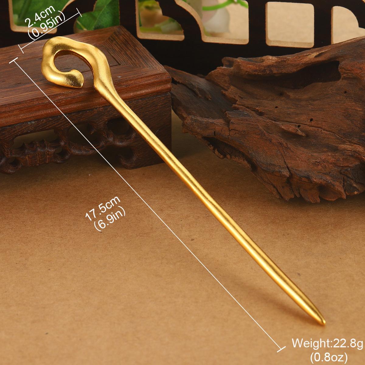 Antique Ruyi hairpin, court retro new hairpin, fringed Hanfu headgear, hairpin, new Chinese jewelry
Antique Ruyi hairpin, court retro new hairpin, fringed Hanfu headgear, hairpin, new Chinese jewelry