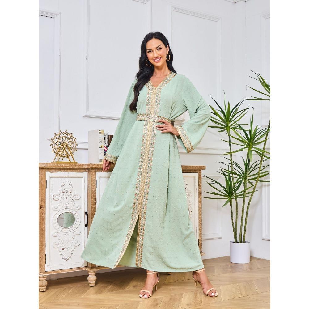 Новинка 2024 года, женский мусульманский халат, шифоновое горячекатаное платье, большой свободный халат с v-образным вырезом и вышивкой, платье с поясом
Новинка 2024 года, женский мусульманский халат, шифоновое горячекатаное платье, большой свободный халат с v-образным вырезом и вышивкой, платье с поясом