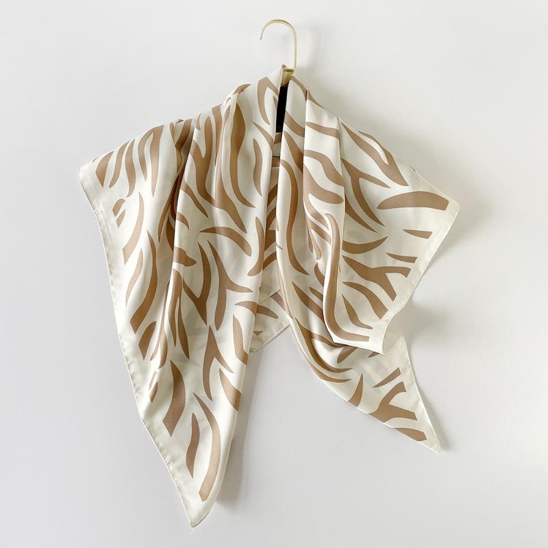 Striped imitation silk scarf 90 square scarf women s scarf versatile light luxury sunscreen shawl headscarf 90*90cm
Striped imitation silk scarf 90 square scarf women s scarf versatile light luxury sunscreen shawl headscarf 90*90cm