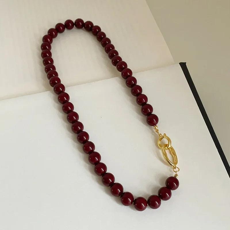 French Dark Red Agate Natural Stone Strand Beaded Necklace for Women Gold Plated Chain Double Toggle Clasp Circle Chokers
French Dark Red Agate Natural Stone Strand Beaded Necklace for Women Gold Plated Chain Double Toggle Clasp Circle Chokers