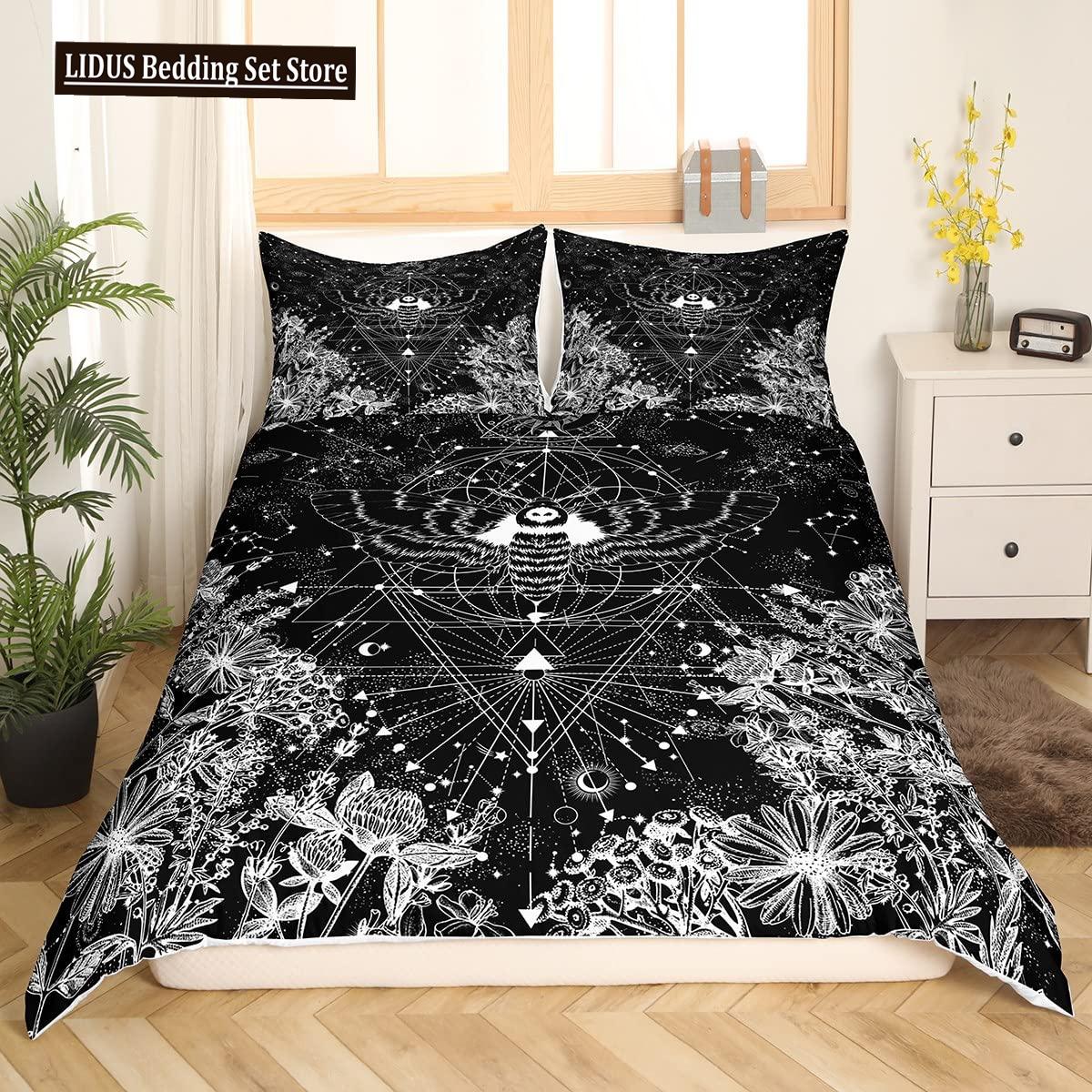 Gothic Skull Duvet Cover Set, Death Moth And Flowers Comforter Cover King Personalized Skeleton Bones Bedding Sets Black Cream EU single(135x200cm)
Gothic Skull Duvet Cover Set, Death Moth And Flowers Comforter Cover King Personalized Skeleton Bones Bedding Sets Black Cream EU single(135x200cm)