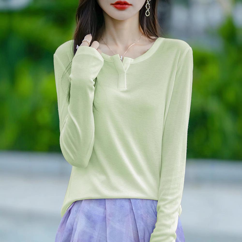 New Spring/Summer Women s Slim-Fit Ice Silk Knit Sweater with Half-Open Collar - Versatile and Fashionable Base Layer Top XXL suitable for 140-160 jin
New Spring/Summer Women s Slim-Fit Ice Silk Knit Sweater with Half-Open Collar - Versatile and Fashionable Base Layer Top XXL suitable for 140-160 jin