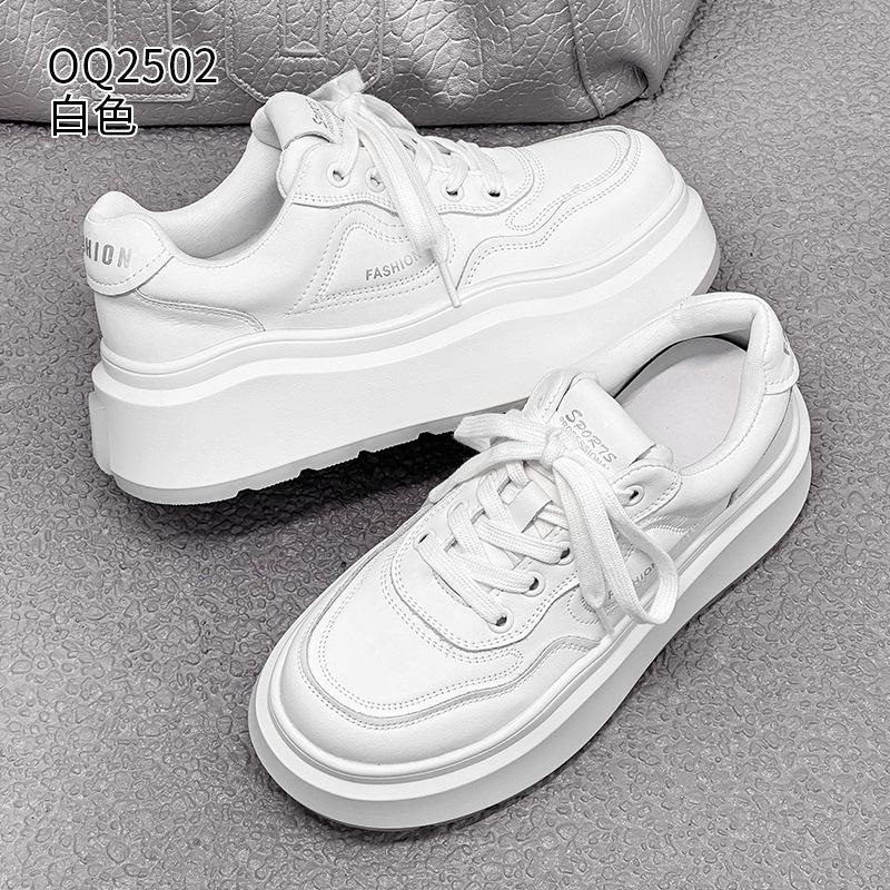 Board shoes spring and autumn new casual leather thick soles increase height, show small feet and breathable 34 белый
Board shoes spring and autumn new casual leather thick soles increase height, show small feet and breathable 34 белый