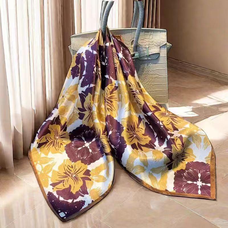 Fashion Natural Silk Scarf Women Foulard High Quality Female Headkerchief Shawl Wrap Square Fashion Hijab Bandana Scarves Real Silk 65x65cm
Fashion Natural Silk Scarf Women Foulard High Quality Female Headkerchief Shawl Wrap Square Fashion Hijab Bandana Scarves Real Silk 65x65cm