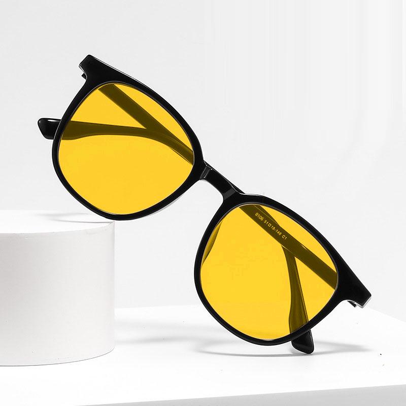 Unisex Multifunctional Night Vision Sports Sunglasses for Outdoor Riding and Labor Protection
Unisex Multifunctional Night Vision Sports Sunglasses for Outdoor Riding and Labor Protection