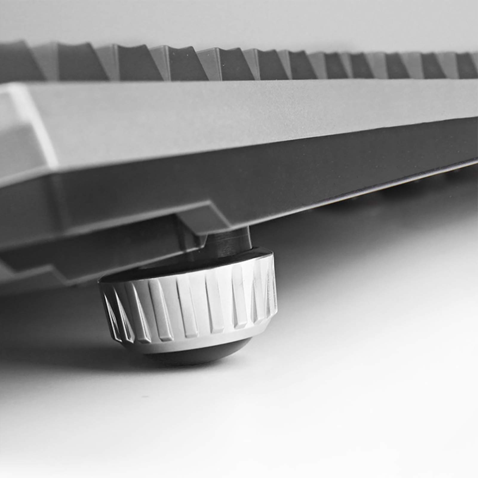 Hotline Games Keyboard Stand Holder Second Generation Reduces Wrist Fatigue (SL - BK)
Hotline Games Keyboard Stand Holder Second Generation Reduces Wrist Fatigue (SL - BK)