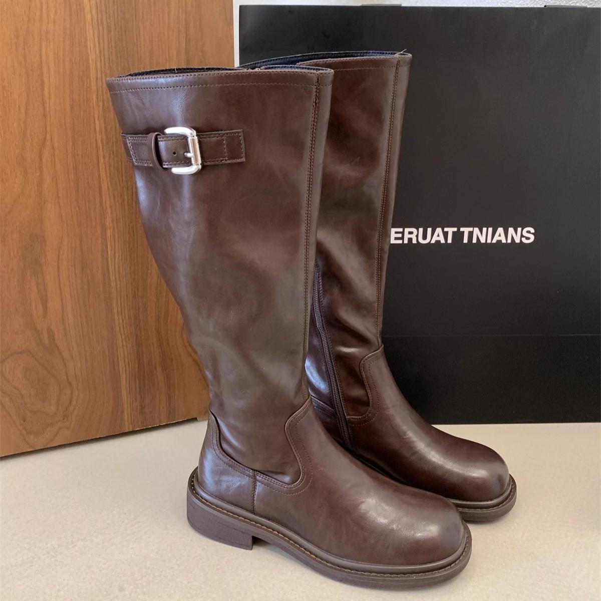 Real soft leather boots women s shoes autumn and winter retro thin boots but knee thick heels high boots knight boots 40 чорний
Real soft leather boots women s shoes autumn and winter retro thin boots but knee thick heels high boots knight boots 40 чорний