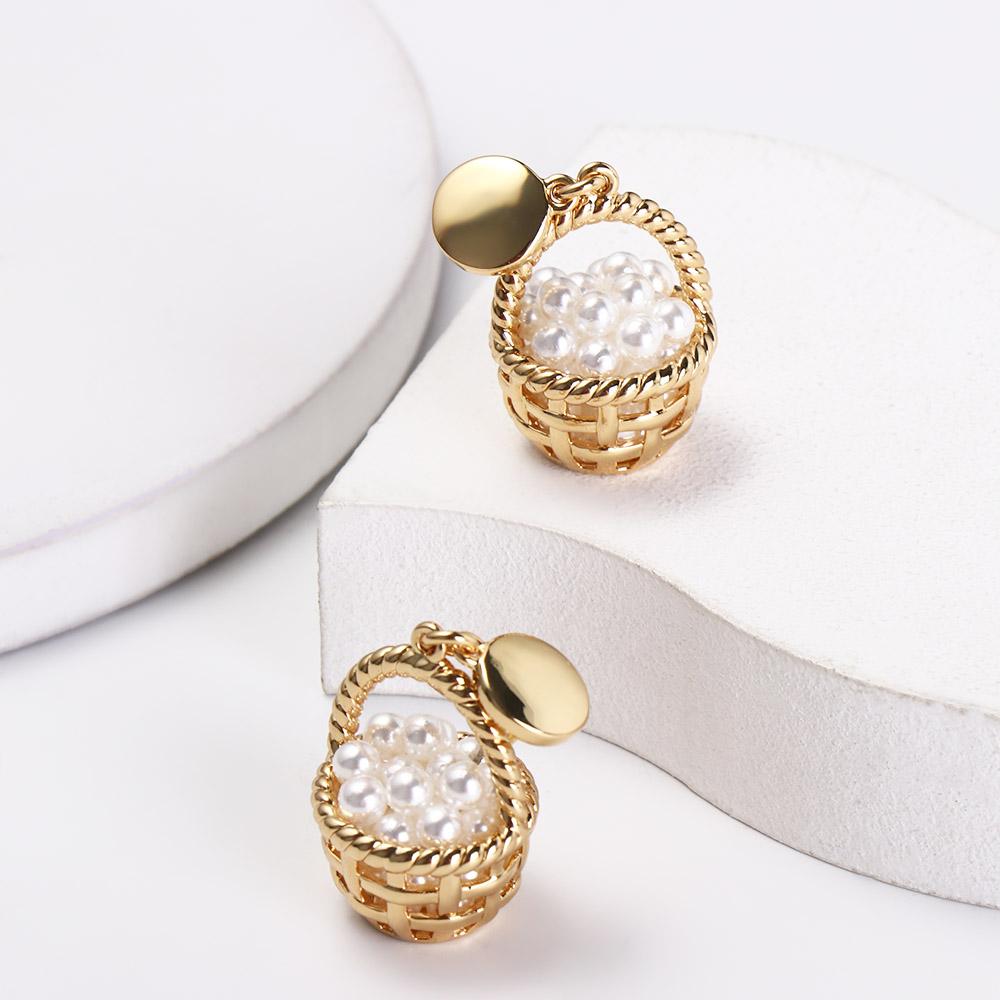 Golden Flower Basket Earrings Light Weight Dangle Earrings Woven Basket Shape Pearl Earrings Lady
Golden Flower Basket Earrings Light Weight Dangle Earrings Woven Basket Shape Pearl Earrings Lady