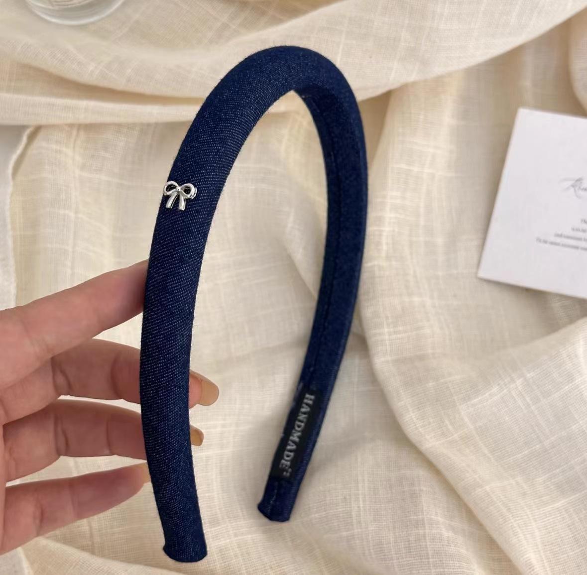 Bowknot Cow Headband: Korean Retro High-End Versatile Hair Accessory for Face Washing темно-синий
Bowknot Cow Headband: Korean Retro High-End Versatile Hair Accessory for Face Washing темно-синий