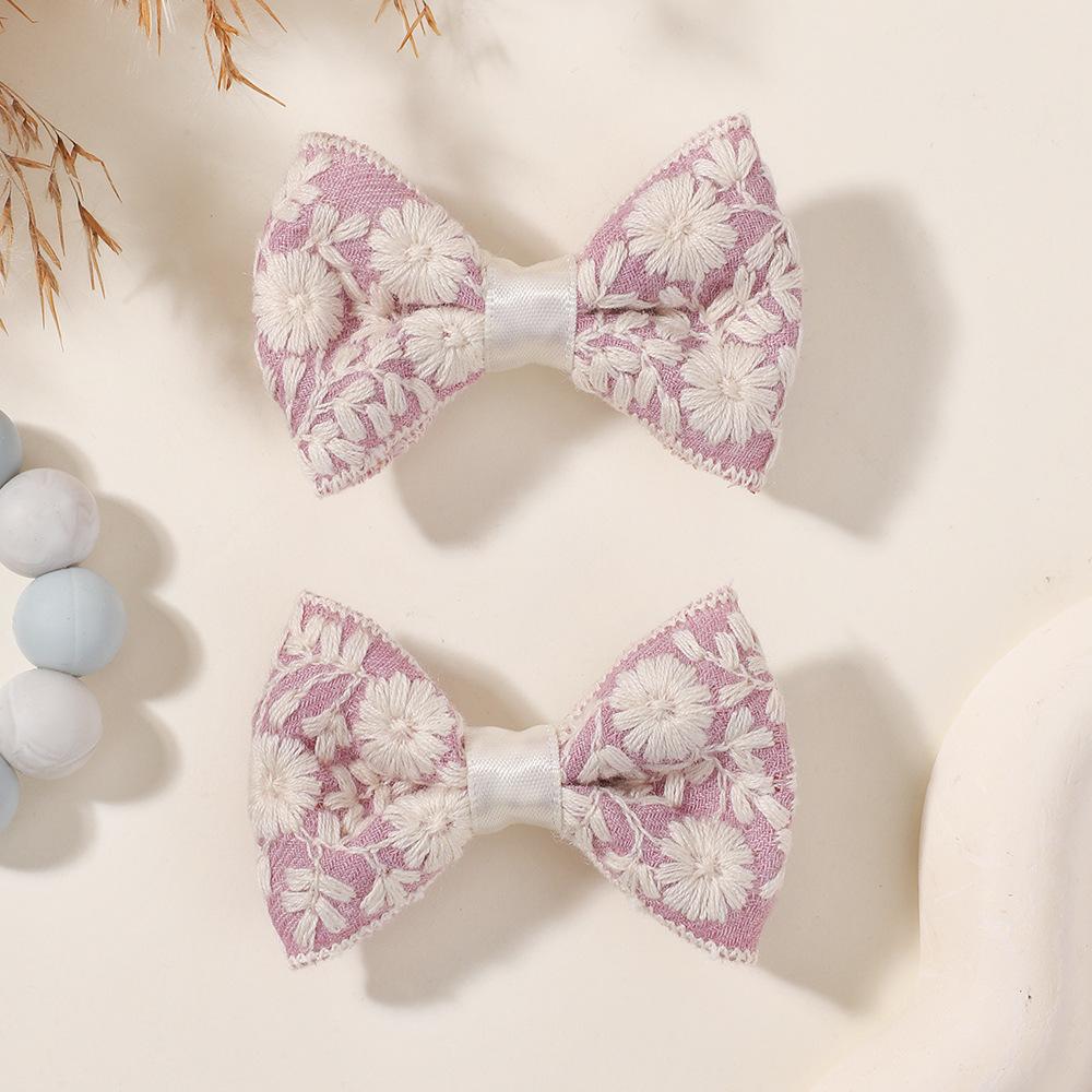 8Pcs Lace Embroidery Party Princess Hair Accessory Baby Duckbill Headpiece Handmade Bow Children Hair Clip
8Pcs Lace Embroidery Party Princess Hair Accessory Baby Duckbill Headpiece Handmade Bow Children Hair Clip
