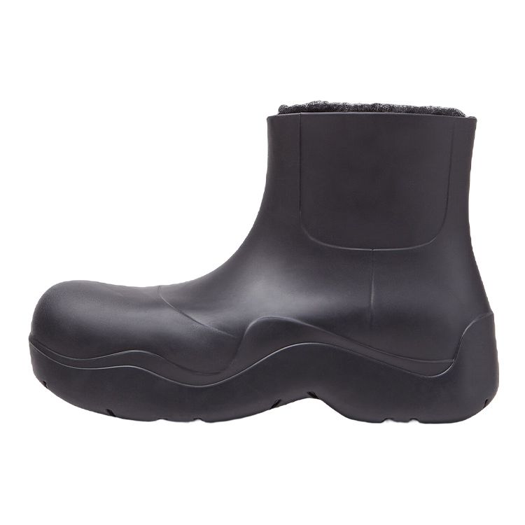Bottega Veneta Puddle Snow Boot Shearling - Черные женские кроссовки 677338-V1BM0-1000
Bottega Veneta Puddle Snow Boot Shearling - Черные женские кроссовки 677338-V1BM0-1000