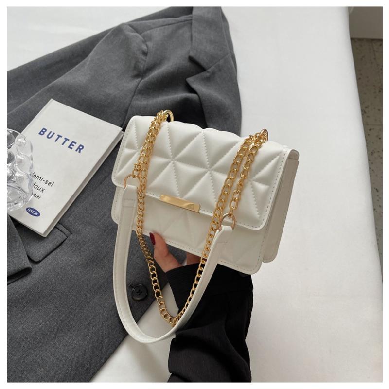 Women s Simple Texture Rhombus Embroidery Pleated Handbag 2025 Autumn New Temperament Single Shoulder Crossbody Bag 19x7x13cm білий
Women s Simple Texture Rhombus Embroidery Pleated Handbag 2025 Autumn New Temperament Single Shoulder Crossbody Bag 19x7x13cm білий