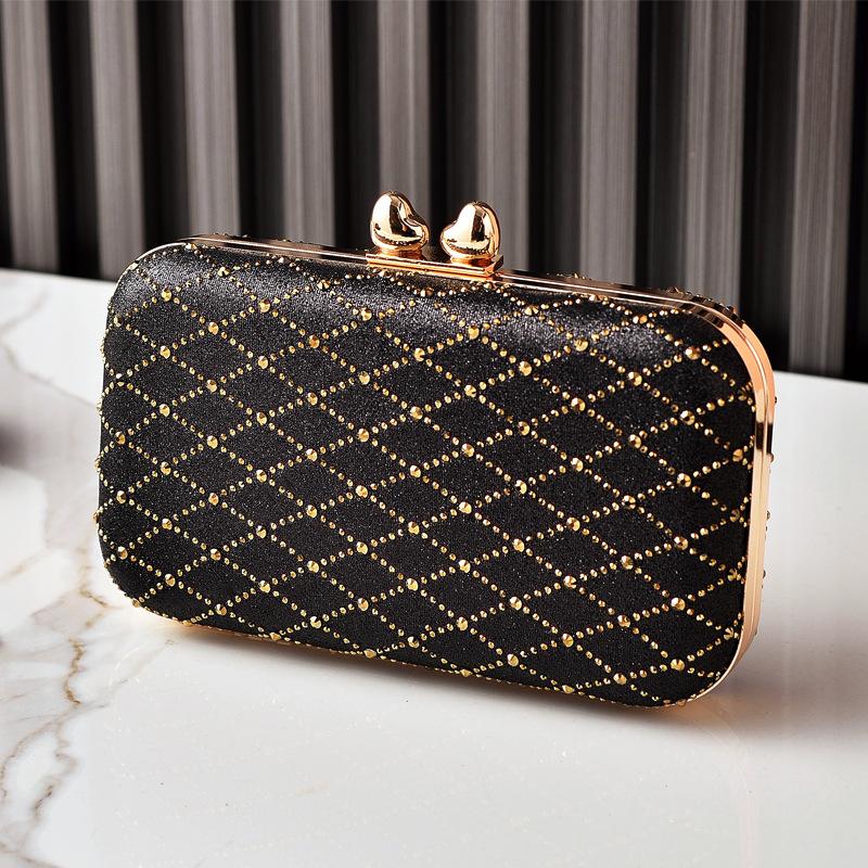 Gold Women s Bag 2026 Trend Heart Hasp Clutch Diamond Lattice Women s Side Bag Shoulder Luxury Designer Wedding Small Handbag чёрный
Gold Women s Bag 2026 Trend Heart Hasp Clutch Diamond Lattice Women s Side Bag Shoulder Luxury Designer Wedding Small Handbag чёрный