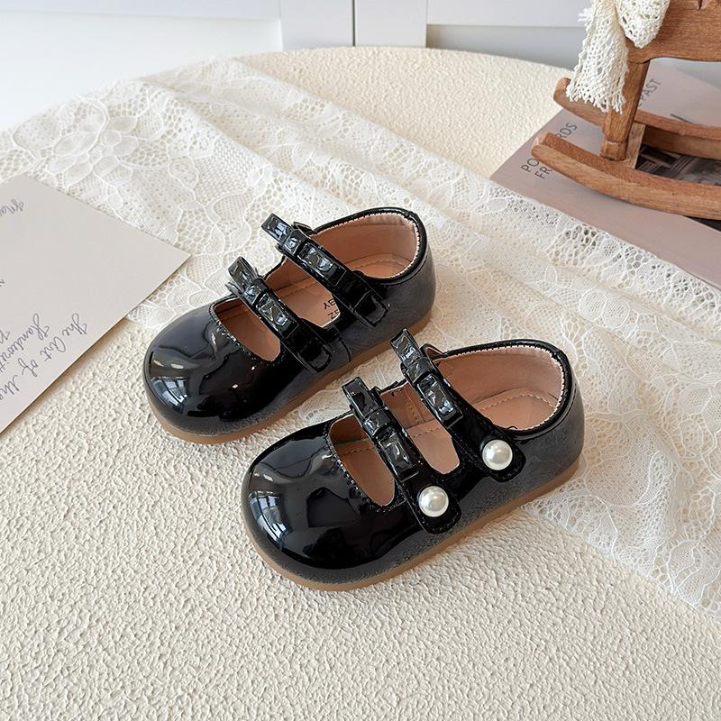 Spring New Children Leather Shoes for Girls Fashion Korean Style Soft Bottom Anti-slippery Versatile Princess Dress Shoes 21 чорний
Spring New Children Leather Shoes for Girls Fashion Korean Style Soft Bottom Anti-slippery Versatile Princess Dress Shoes 21 чорний