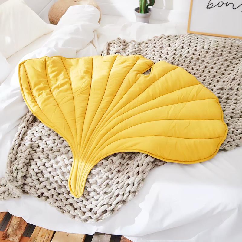 Creative Irregular Leaf Baby Play Mat - Floor Mat for Crawling and Children s Room Decor
Creative Irregular Leaf Baby Play Mat - Floor Mat for Crawling and Children s Room Decor
