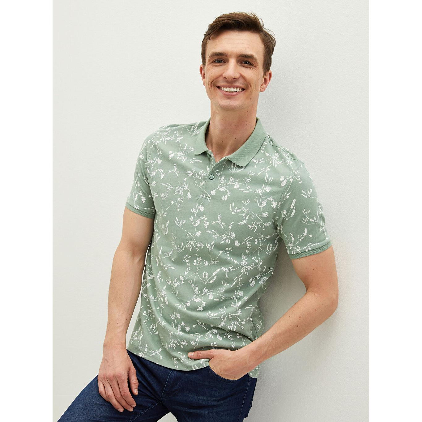 Мужская футболка с вырезом поло с короткими рукавами и узором щука зеленая
Мужская футболка с вырезом поло с короткими рукавами и узором щука зеленая