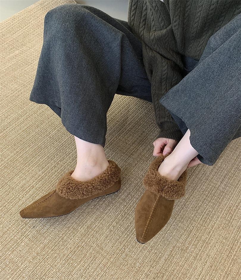 Теплая женская обувь флис остроносые туфли-лодочки женские 20255 осень и зима новая глубокий вырез низкий каблук пушистые туфли верхняя одежда хлопок 39 светло-коричневого
Теплая женская обувь флис остроносые туфли-лодочки женские 20255 осень и зима новая глубокий вырез низкий каблук пушистые туфли верхняя одежда хлопок 39 светло-коричневого