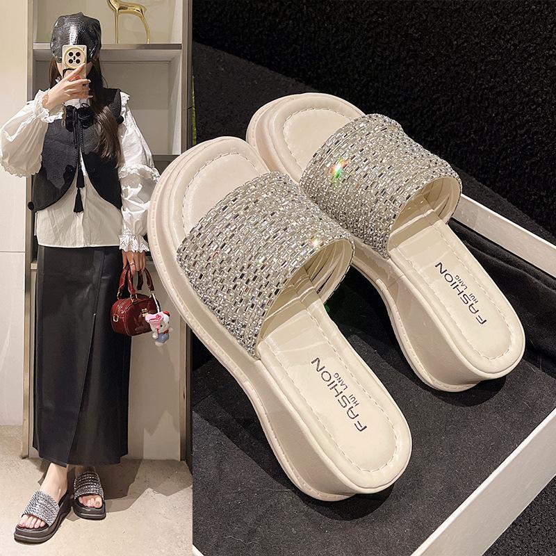 Thick-bottomed rhinestone slippers 2025 summer Korean version of the new thick-bottomed cool slippers women s fashion wear open-toed slippers women 34 чёрный
Thick-bottomed rhinestone slippers 2025 summer Korean version of the new thick-bottomed cool slippers women s fashion wear open-toed slippers women 34 чёрный