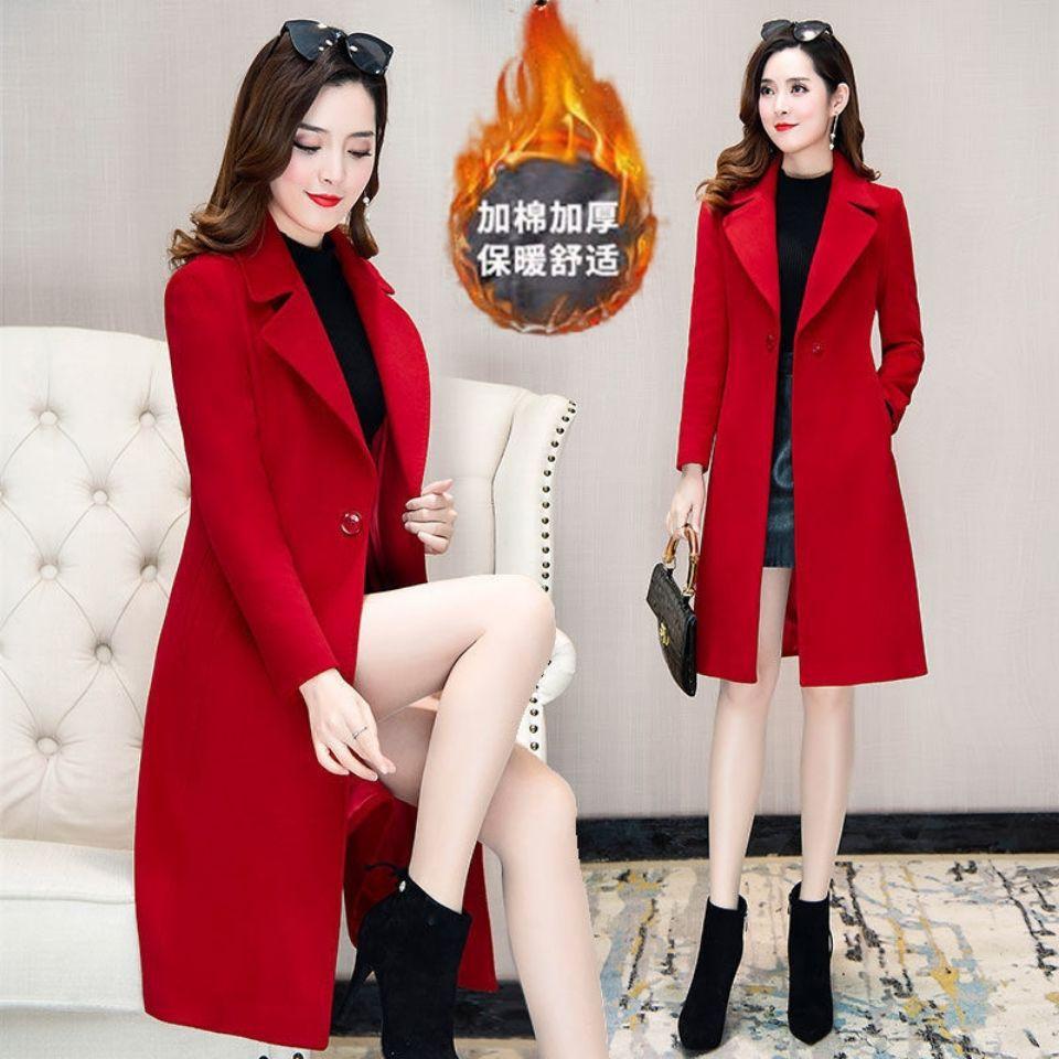 Woolen coat women s medium and long Korean version autumn and winter new thickened large size slim and thin small woolen coat
Woolen coat women s medium and long Korean version autumn and winter new thickened large size slim and thin small woolen coat