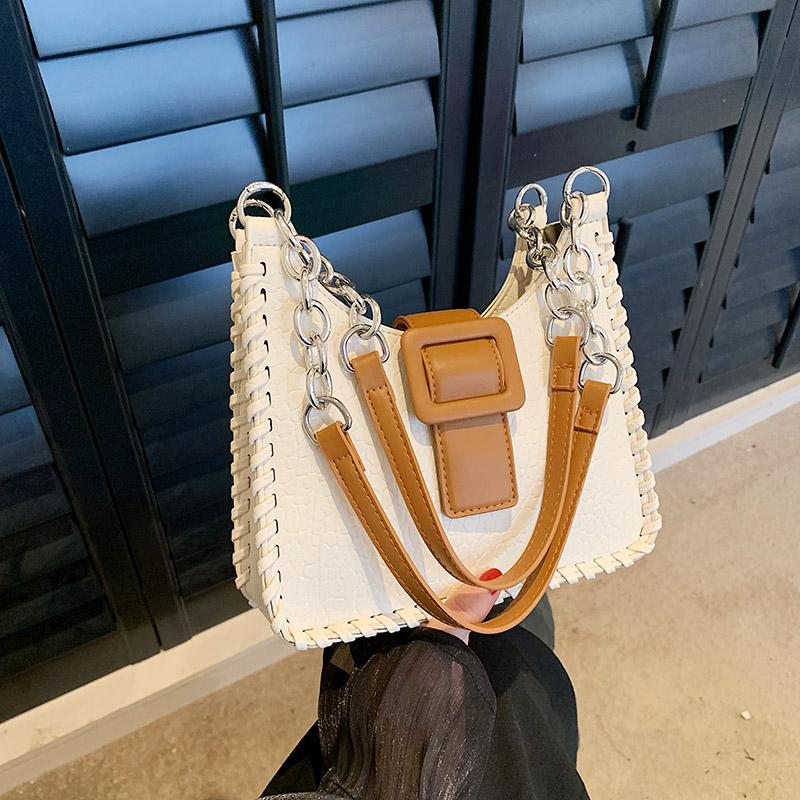 Сумка цвета PU Collision с цепочкой на плечо, одно плечо, сумка через подмышку, улучшенный рисунок плетения
Сумка цвета PU Collision с цепочкой на плечо, одно плечо, сумка через подмышку, улучшенный рисунок плетения