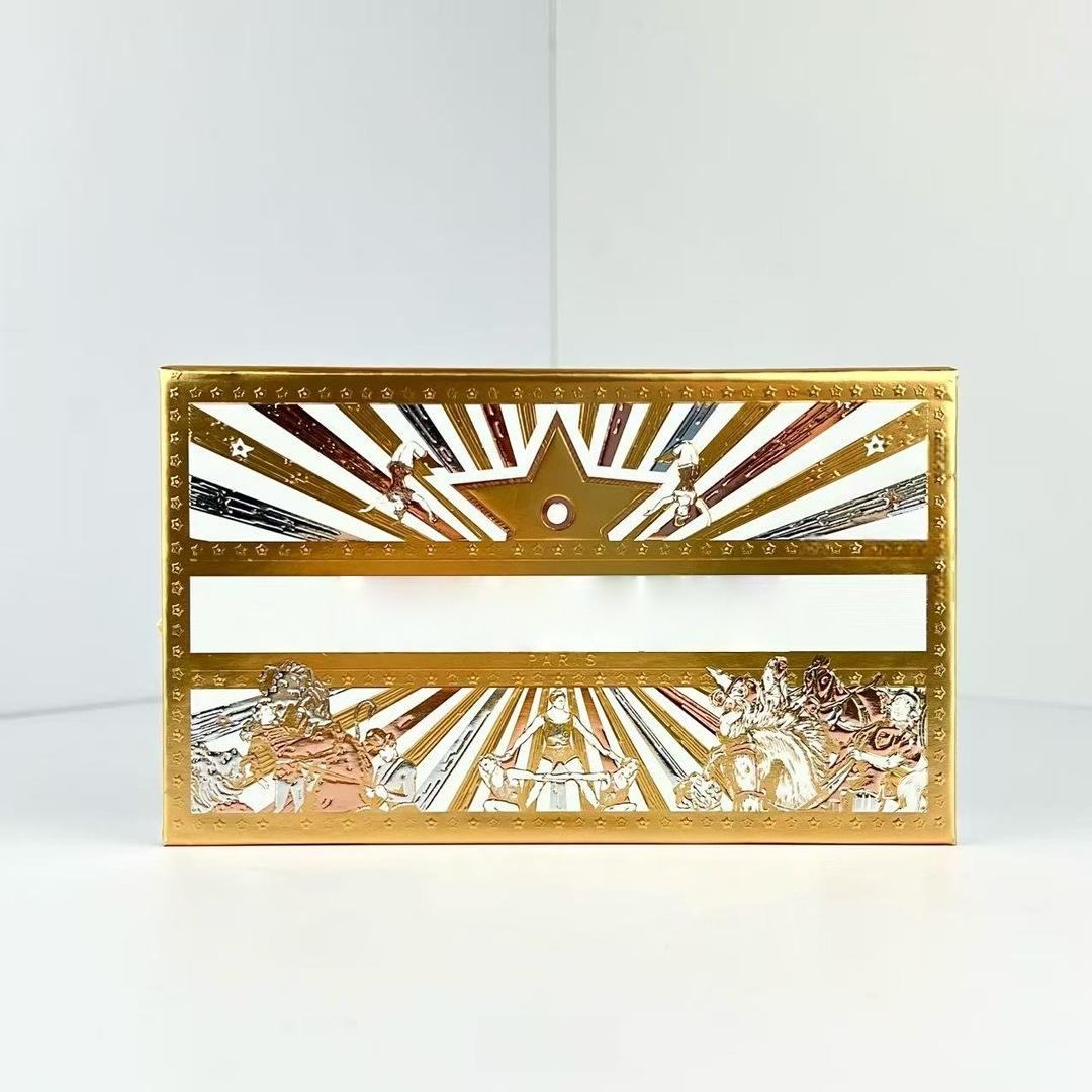 Christmas Edition Cross-Border E-commerce Blue Gold Lipstick Mini Set (1.5g, 5 pieces)
Christmas Edition Cross-Border E-commerce Blue Gold Lipstick Mini Set (1.5g, 5 pieces)