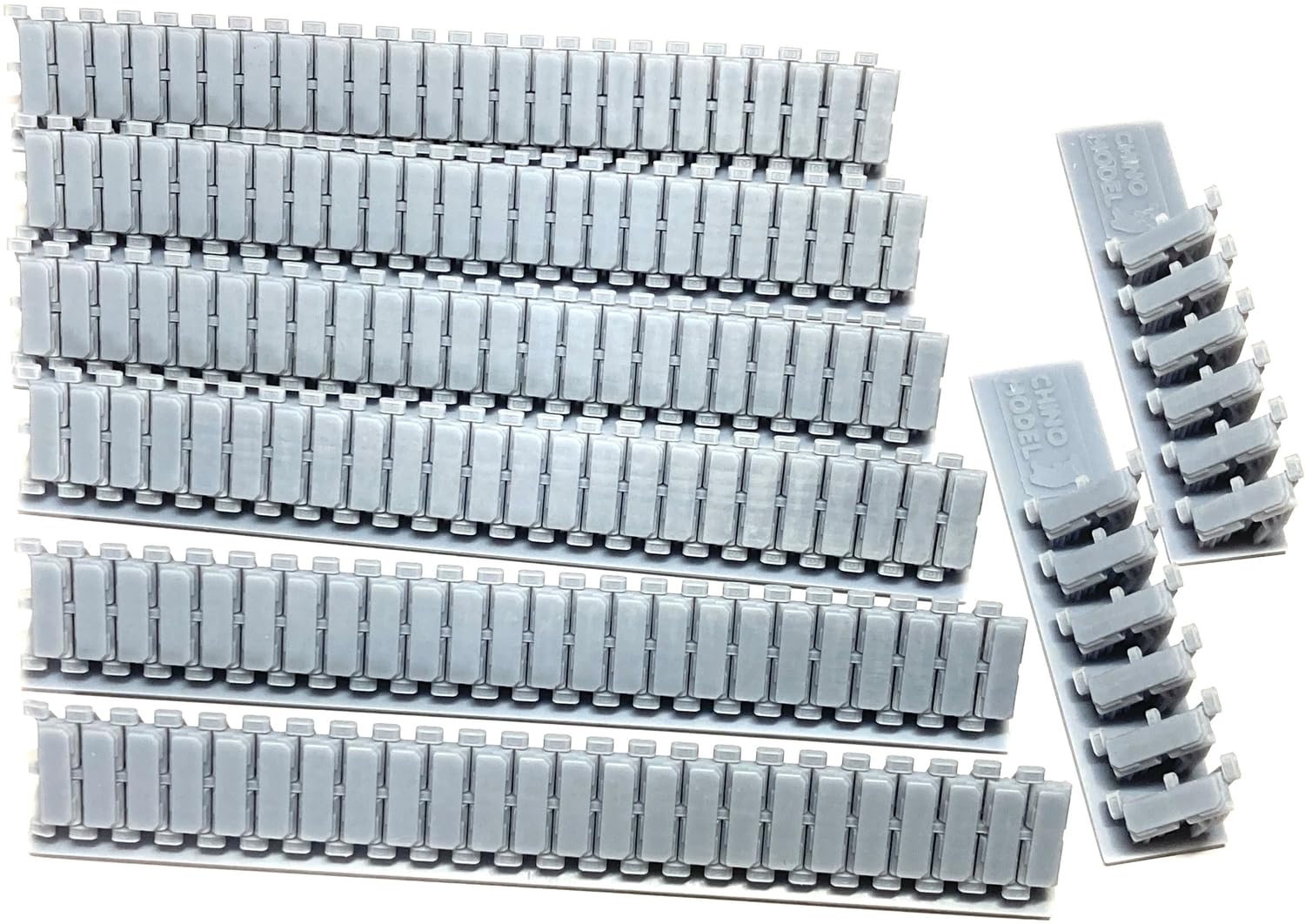 Chino Model Connected movable track for Type 90 tank rubber Plastic model parts 1/35 (with pad) CM-159A
Chino Model Connected movable track for Type 90 tank rubber Plastic model parts 1/35 (with pad) CM-159A