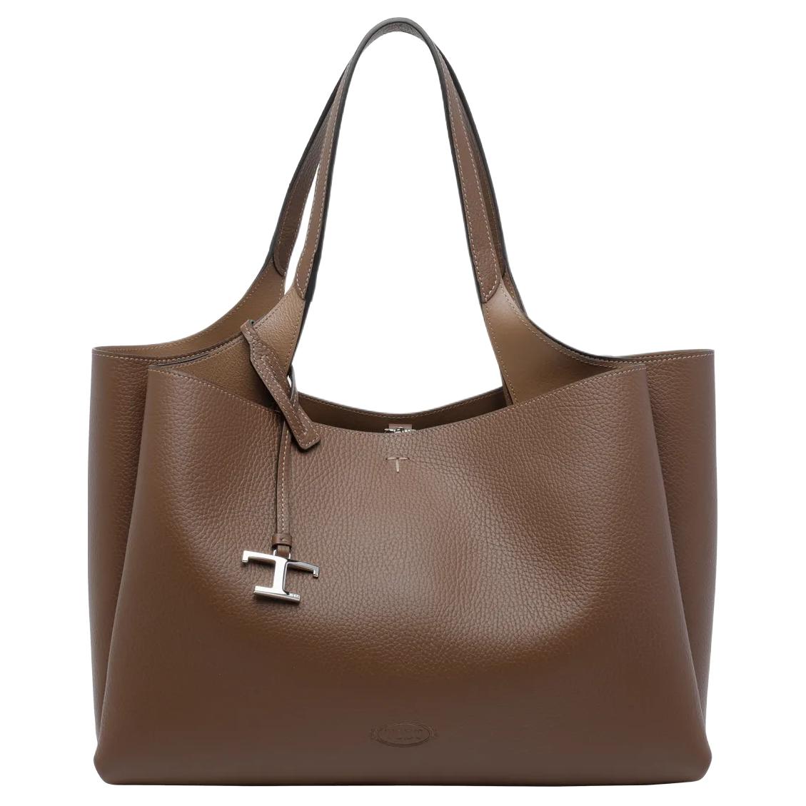 Tods Metal T-Shaped Pendant Tote Bag Women tote Brown XBWAPAF9300QRI4L64 Basic Set (Bag+Dust Bag)
Tods Metal T-Shaped Pendant Tote Bag Women tote Brown XBWAPAF9300QRI4L64 Basic Set (Bag+Dust Bag)