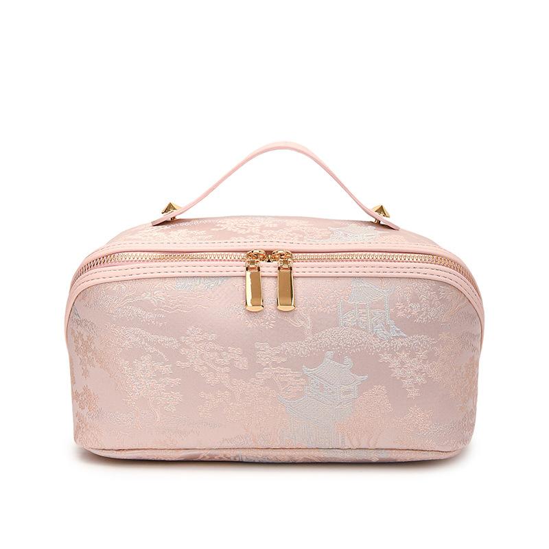 2026 Guofeng Embroidered Cosmetic Bag Women s New Ins Large-capacity Commuter Storage Bag, High-end Portable Toilet Bag 24*12*12CM розовый
2026 Guofeng Embroidered Cosmetic Bag Women s New Ins Large-capacity Commuter Storage Bag, High-end Portable Toilet Bag 24*12*12CM розовый
