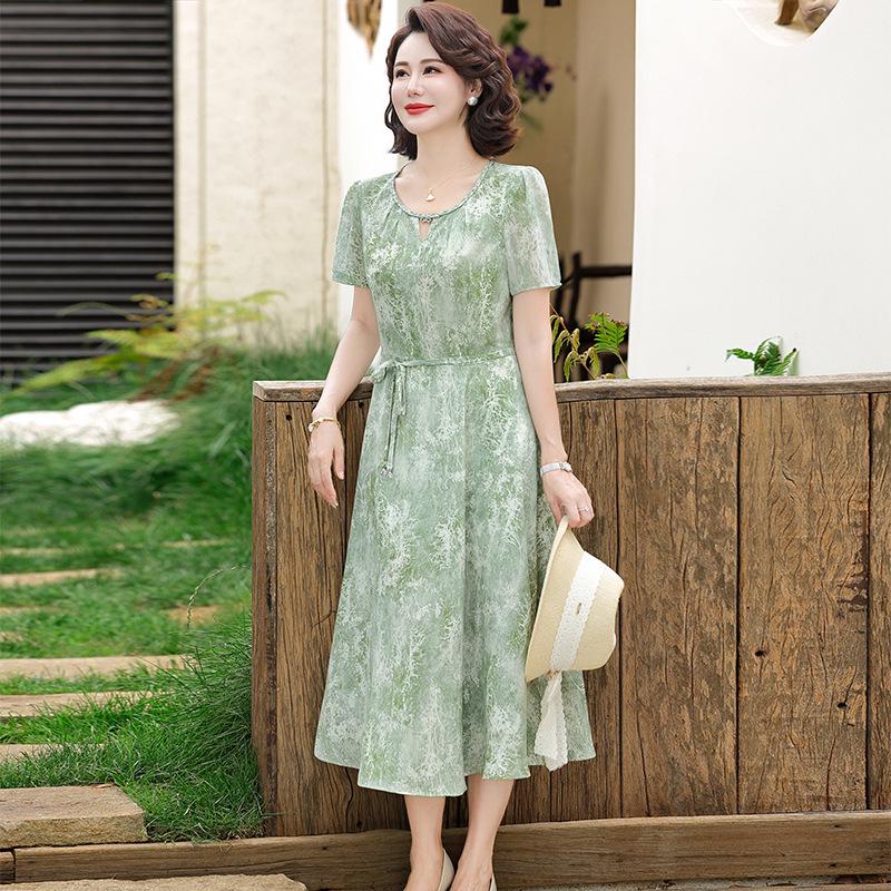 Stylish Floral Lace-up Slimming Dress - Perfect for Mother s Day 4XL (Recommended 145-160 kg) зелений
Stylish Floral Lace-up Slimming Dress - Perfect for Mother s Day 4XL (Recommended 145-160 kg) зелений